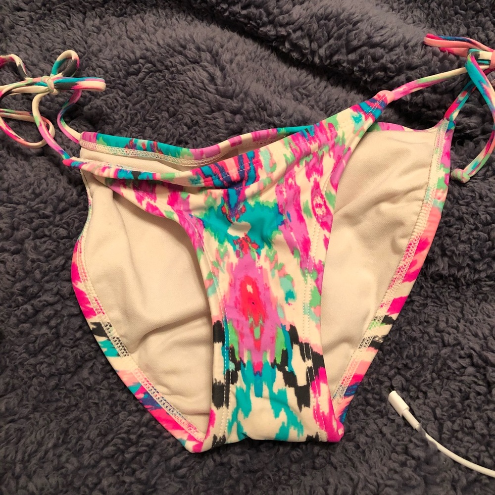 Bikini bottom